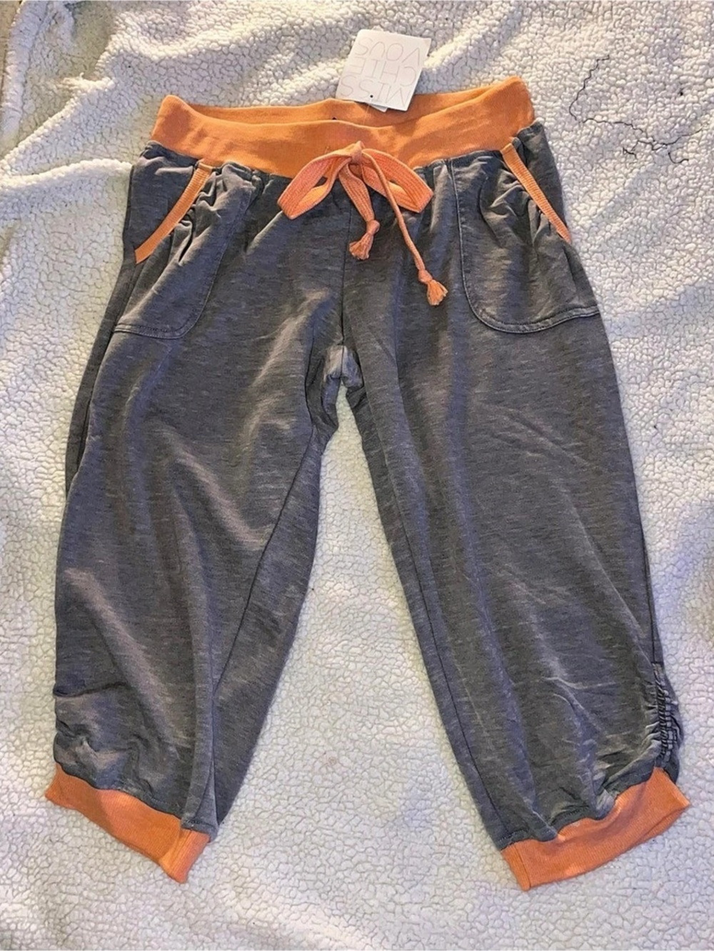 Miss Chevious Jogger Pants Gray & Orange Women’s sz L. NWT